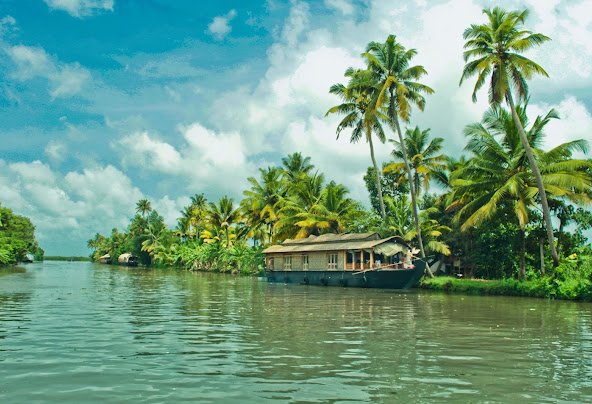 Alleppey Backwater Package Slide 1